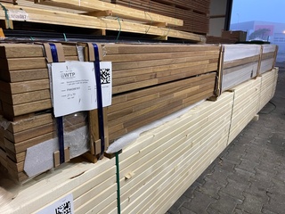 Ca. 80x Guyana Teak Vlonderplanken Gevingerlast, 27x70mm, lengte 400cm